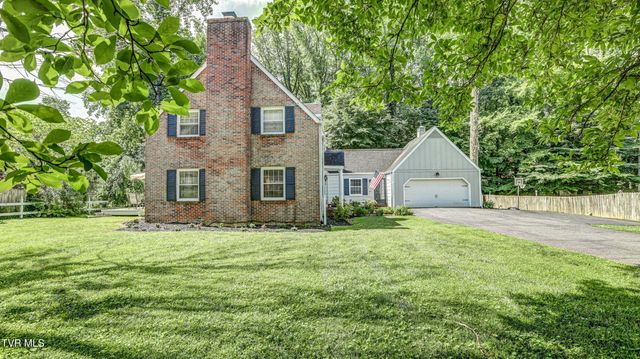 205 Sparkling Brook Drive, Bristol, TN 37620