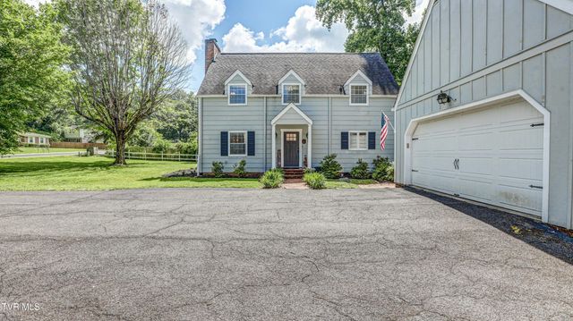 205 Sparkling Brook Drive, Bristol, TN 37620