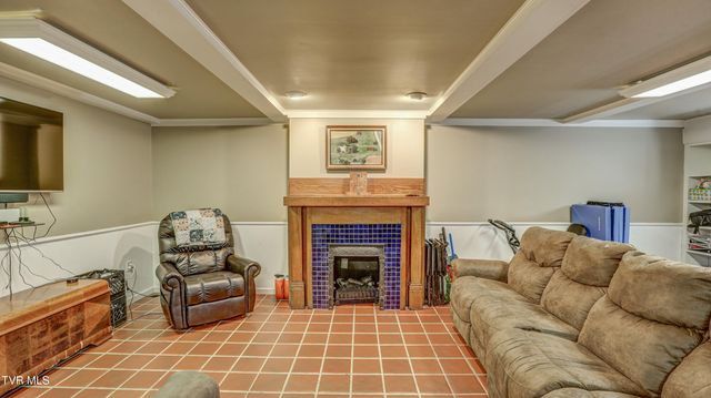 205 Sparkling Brook Drive, Bristol, TN 37620
