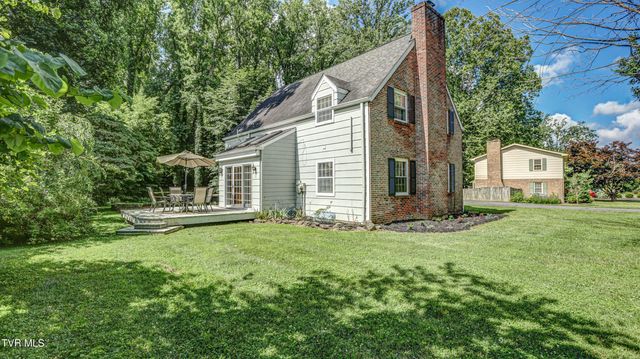 205 Sparkling Brook Drive, Bristol, TN 37620