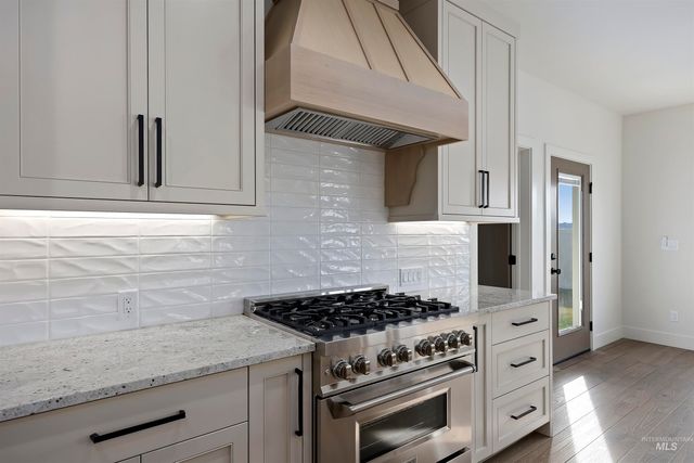 645 Canyon Crest Drive W, Twin Falls, ID 83301