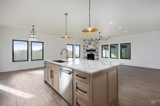 645 Canyon Crest Drive W, Twin Falls, ID 83301