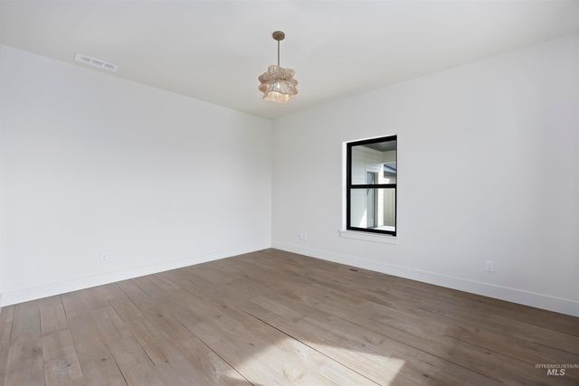 645 Canyon Crest Drive W, Twin Falls, ID 83301