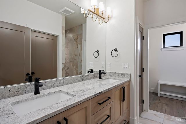 645 Canyon Crest Drive W, Twin Falls, ID 83301