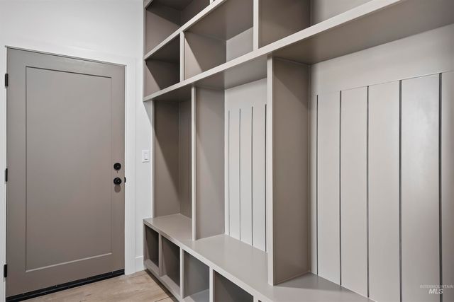 645 Canyon Crest Drive W, Twin Falls, ID 83301