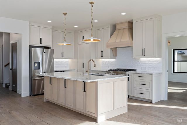 645 Canyon Crest Drive W, Twin Falls, ID 83301