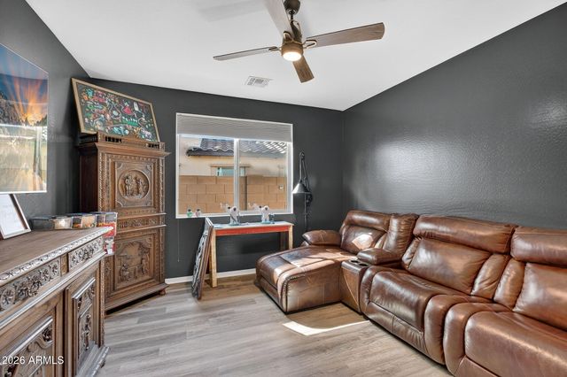 9855 E RESISTANCE Avenue, Mesa, AZ 85212