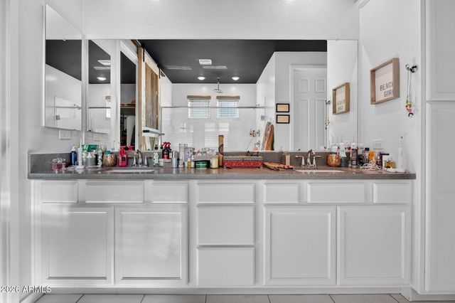 9855 E RESISTANCE Avenue, Mesa, AZ 85212