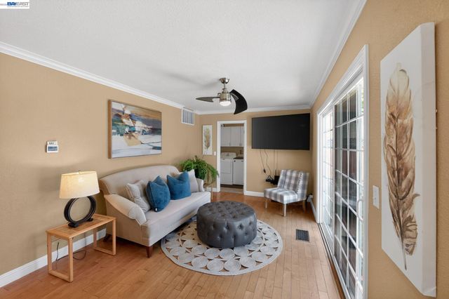 77 Barnes Ln, Fremont, CA 94536