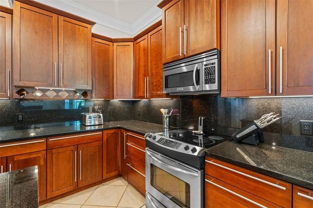 1698 TAYLOR RIDGE LOOP, Kissimmee, FL 34744