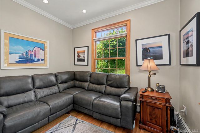114 Fairfax Avenue, Hawthorne, NY 10532