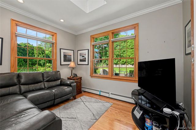 114 Fairfax Avenue, Hawthorne, NY 10532