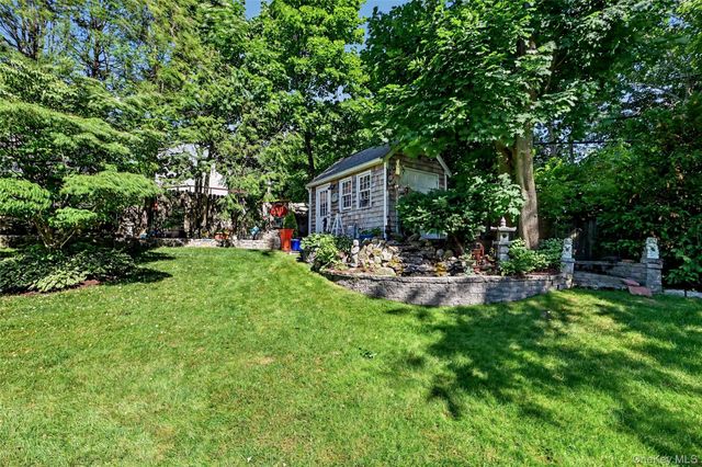 114 Fairfax Avenue, Hawthorne, NY 10532