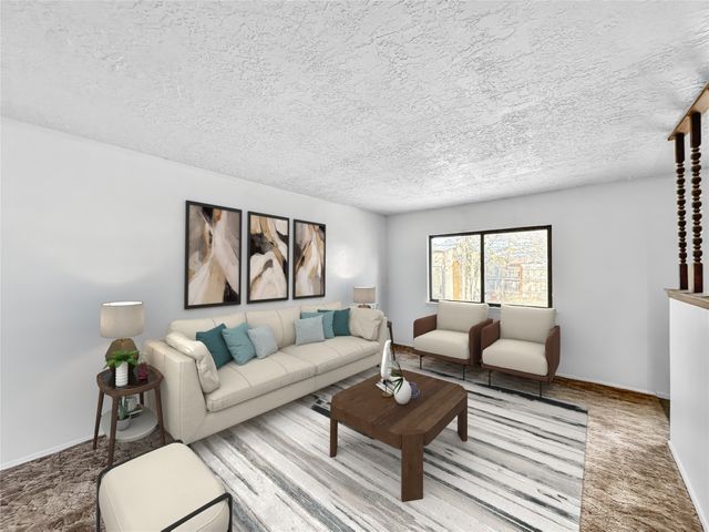 2709 Paseo de Tularosa, Santa Fe, NM 87505