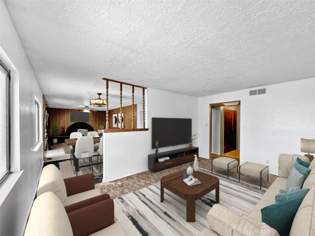 2709 Paseo de Tularosa, Santa Fe, NM 87505