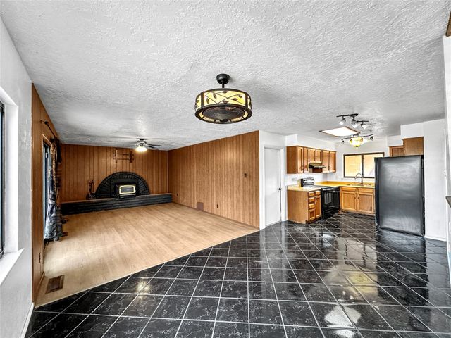 2709 Paseo de Tularosa, Santa Fe, NM 87505