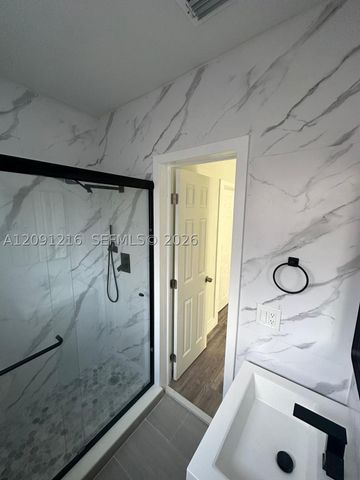 3047 SW 21st St 3047, Miami, FL 33145