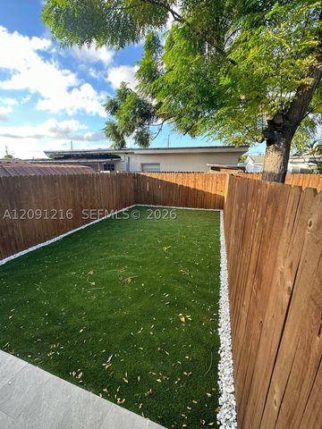 3047 SW 21st St 3047, Miami, FL 33145
