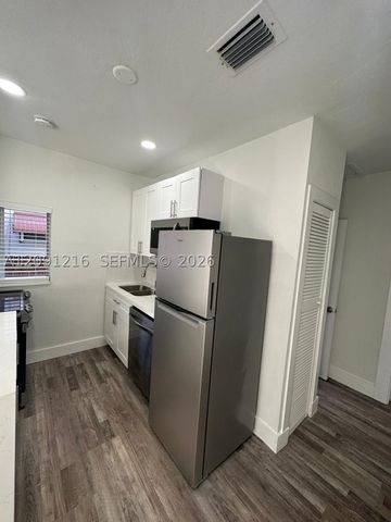 3047 SW 21st St 3047, Miami, FL 33145