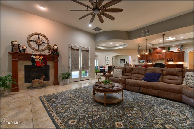 6320 FRANKLIN DESERT Drive, El Paso, TX 79912