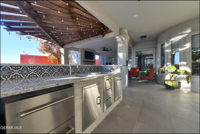 6320 FRANKLIN DESERT Drive, El Paso, TX 79912