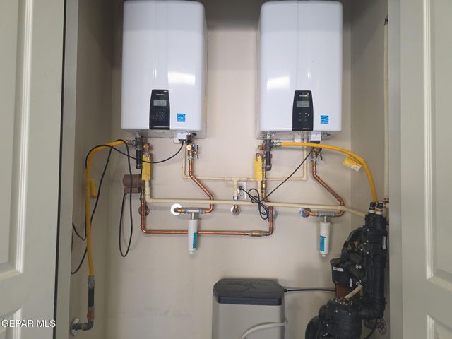 6320 FRANKLIN DESERT Drive, El Paso, TX 79912