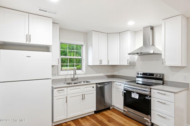 400 Dogwood Lane, Wilmington, NC 28409