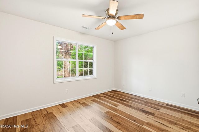 400 Dogwood Lane, Wilmington, NC 28409