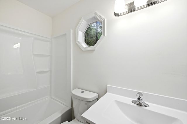 400 Dogwood Lane, Wilmington, NC 28409
