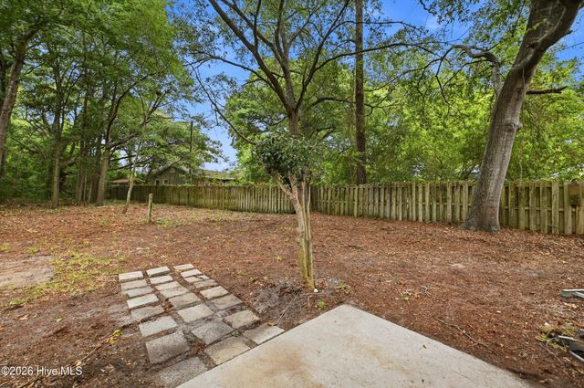 400 Dogwood Lane, Wilmington, NC 28409