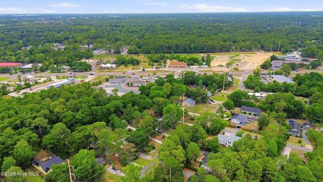 400 Dogwood Lane, Wilmington, NC 28409