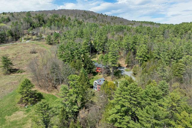 824 Hard Road A5, Hartford, VT 05059