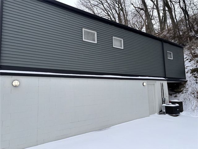 3919 Saw Mill Run blvd., Brentwood, PA 15277