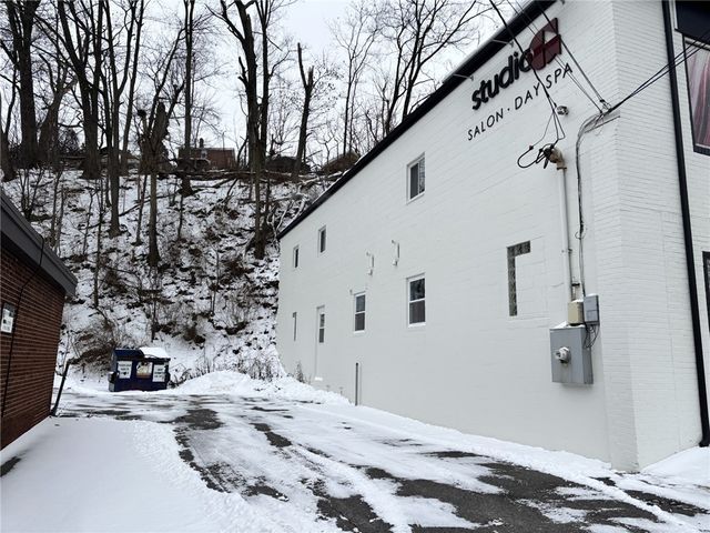 3919 Saw Mill Run blvd., Brentwood, PA 15277