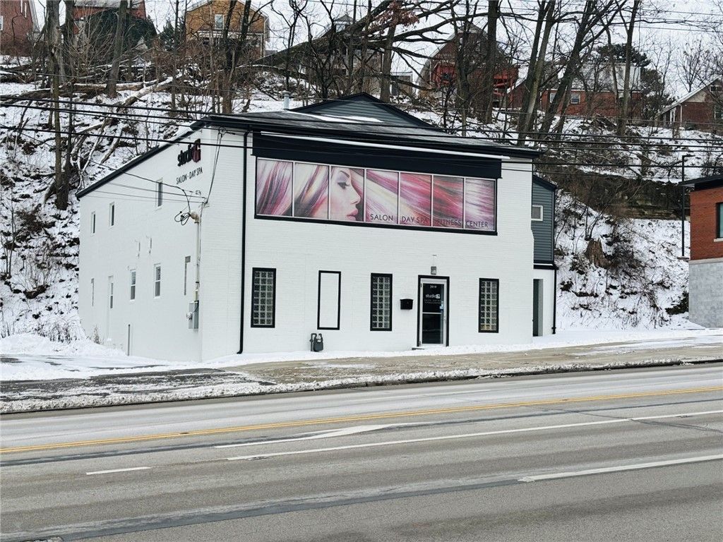 3919 Saw Mill Run blvd., Brentwood, PA 15277