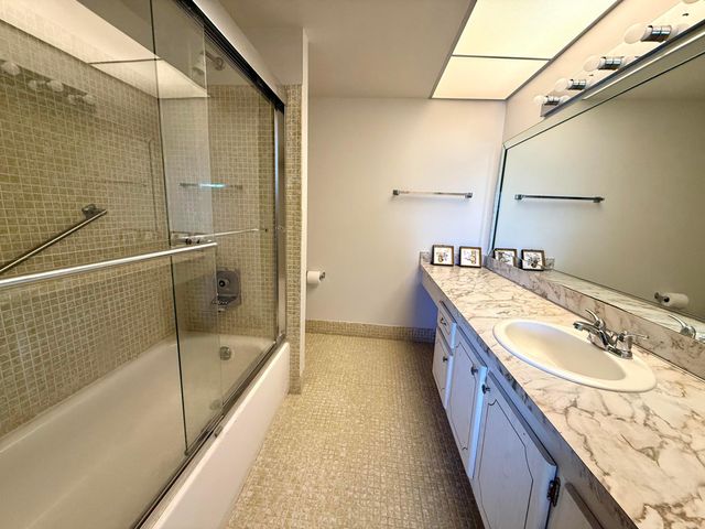 313 Greenbrier B, West Palm Beach, FL 33417