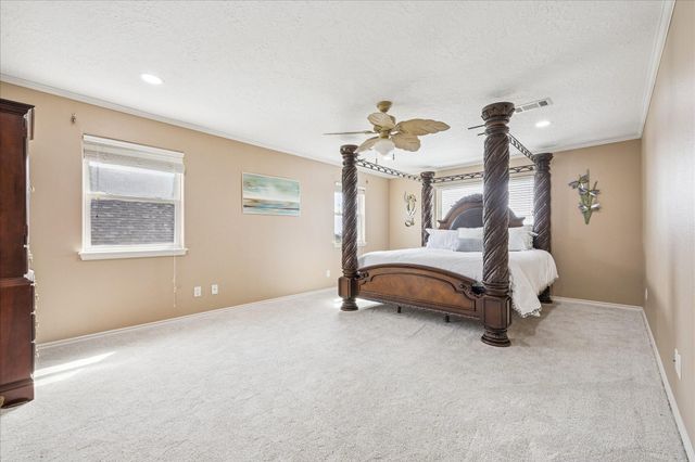 1815 Tiki Drive, Tiki Island, TX 77554