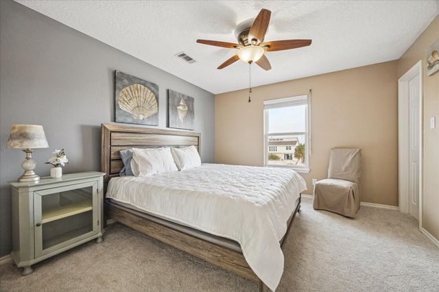 1815 Tiki Drive, Tiki Island, TX 77554