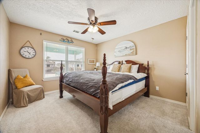 1815 Tiki Drive, Tiki Island, TX 77554