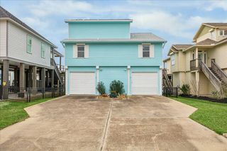 1815 Tiki Drive, Tiki Island, TX 77554