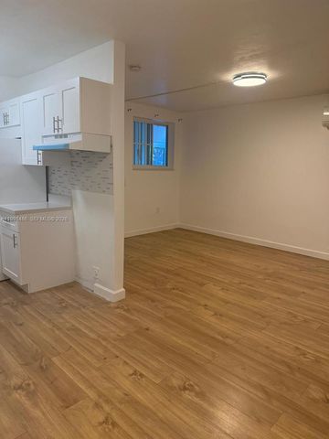 160 NE 55th St 6, Miami, FL 33137