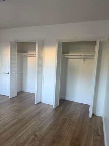 160 NE 55th St 6, Miami, FL 33137