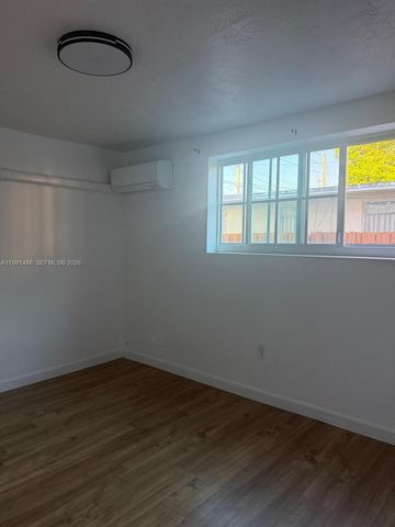 160 NE 55th St 6, Miami, FL 33137