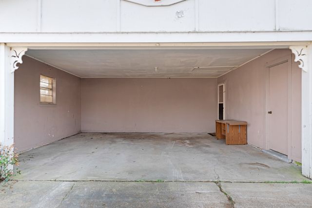 410 S Bois Darc Street, Blossom, TX 75416