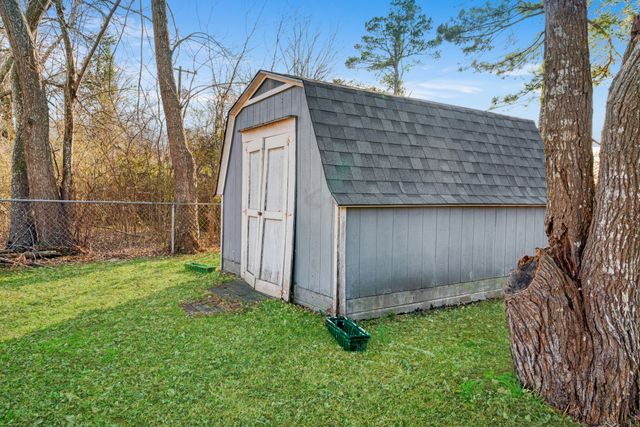 410 S Bois Darc Street, Blossom, TX 75416