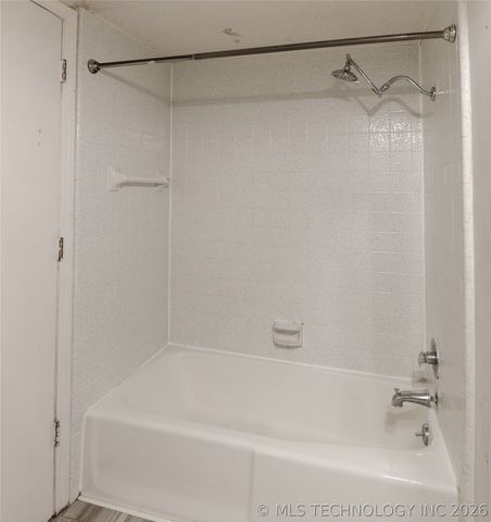 6137 S 219th East Avenue, Broken Arrow, OK 74014