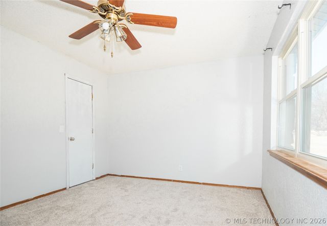 6137 S 219th East Avenue, Broken Arrow, OK 74014