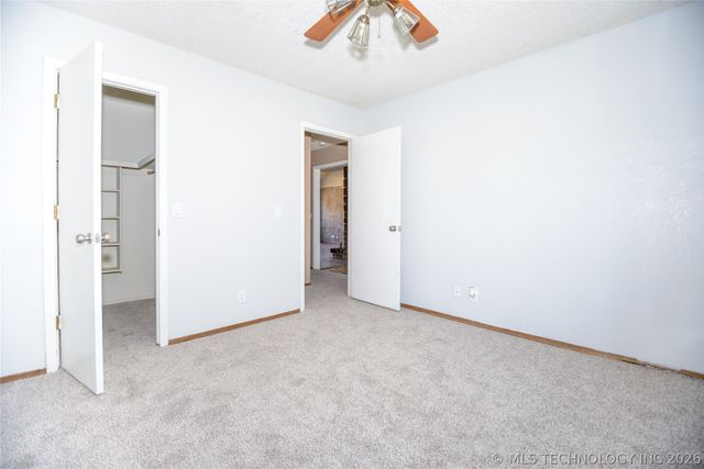 6137 S 219th East Avenue, Broken Arrow, OK 74014