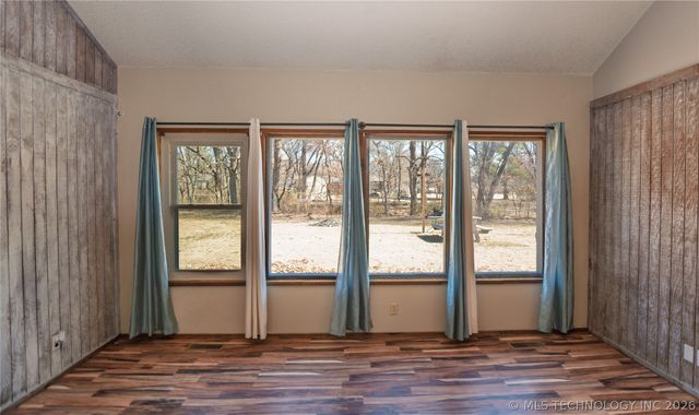 6137 S 219th East Avenue, Broken Arrow, OK 74014