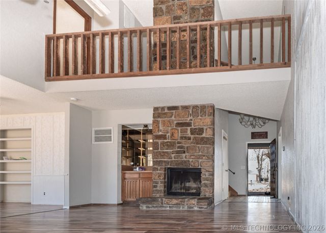 6137 S 219th East Avenue, Broken Arrow, OK 74014